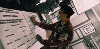 PENANDATANGAN ZI WBK BALAI BAHASA PROVINSI KALIMANTAN SELATAN