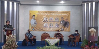 NARASI YANG HILANG DI BALIK UMBAYANG WAYANG