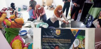 KELANGKAAN MINYAK GORENG, DARPUSDA BIKIN WORKSHOP PENGOLAHAN MINYAK KELAPA SECARA MODERN