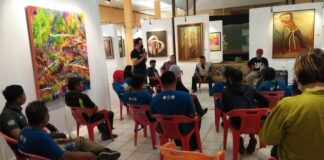 PERUPA SURABAYA PUJI ANTUSIASME PAMERAN BIAS BORNEO
