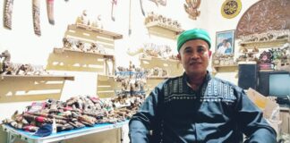 RANDA SANI; PENGRAJIN LIMBAH KAYU CUM SI TANGAN AJAIB