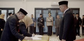 4 PEJABAT ESELON DUA DIKUKUHKAN ADITYA