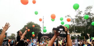 TUNAI SEBULAN PENUH! FESTIVAL LITERASI BANJARBARU DITUTUP FLASH MOB DAN PAWAI