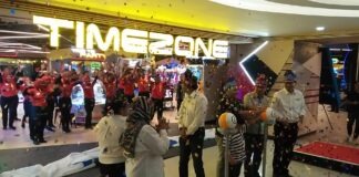 TERBESAR DI INDONESIA, GRAND OPENING TIMEZONE LUNCURKAN SOCIAL BOWLING DI QMALL