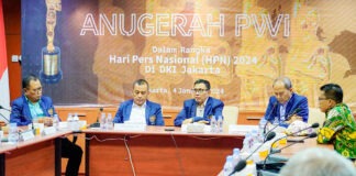 RAIH ANUGERAH PWI PUSAT, ADITYA BAKAL BERTEMU JOKOWI DI FEBRUARI