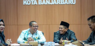 STUDI BANDING SMART CITY, KOMISI C DPRD SIDOARJO KUNJUNGI DISKOMINFO BANJARBARU