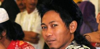 WANYI TAK LAGI MANDARUNG, PULANG DIANTAR BANYAK REKAN
