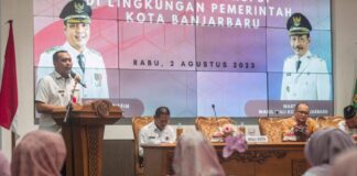 ANUGERAH MCP TERBAIK KE-3, KPK RI BERI PENGHARGAAN KE PEMKO BANJARBARU