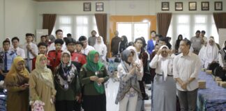 PERTARUNGAN BAHASA DAN KARAKTERISTIK ORANG BANJAR