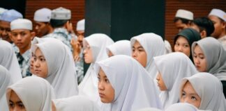INDONESIA YOUTH MOVEMENT MOTIVASI KREATIVITAS GENERASI MUDA BANJARBARU