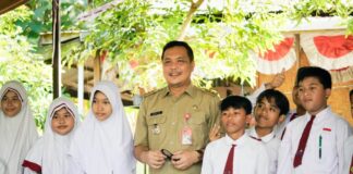 KUNJUNGI SMP MUHAMMADIYAH 2, ADITYA DUKUNG PENINGKATAN FASILITAS SEKOLAH