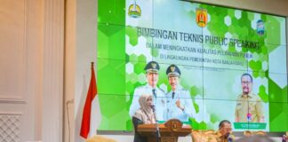 TINGKATKAN KEMAMPUAN KOMUNIKASI SKPD, BANJARBARU GELAR BIMTEK PUBLIC SPEAKING