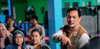 ADITYA SAMBANGI WARGA KORBAN BANJIR DI TIGA KECAMATAN KOTA BANJARBARU