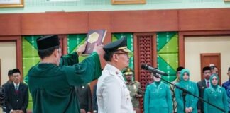 SUBHAN DILANTIK SEBAGAI PJ WALI KOTA BANJARBARU, GUBERNUR PESAN KAWAL PELAKSANAAN PSU