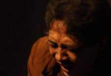 DUA DUNIA YANG BERTEMU DI PERSIMPANGAN CINTA DAN DISIPLIN