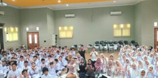“WIKI BAKUNJANG” HADIR DI GIBS BARITO KUALA; MERAWAT SUARA PEMUDA, MERAWAT KESEHATAN MENTAL
