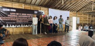 TINGGAL BERSAMA MASYARAKAT ADAT LOKSADO; MENGENAL KEARIFAN LOKAL DALAM KEBERAGAMAN RELIGI, DAN NIKMATNYA BERAS USANG