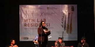 KETIKA NISSA RENGGANIS KEMBALI SEBAGAI PENYAIR DI MTN SASTRA X WABUL SAWI FESTIVAL
